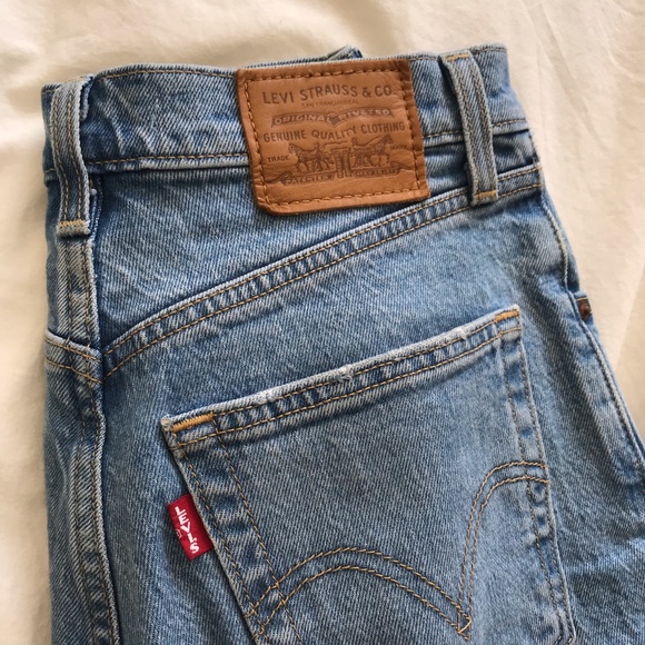 Levi’s Ribcage Straight Ankle - Picture 7 of 9